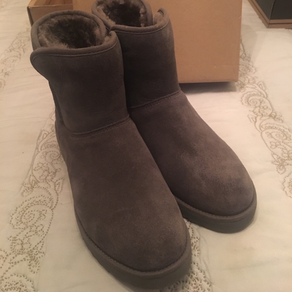 UGG W Kristin